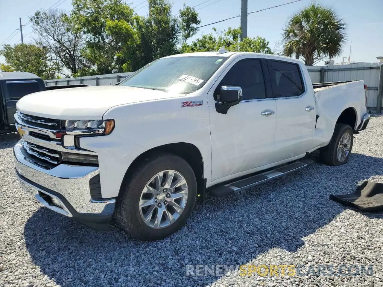 1 Photograph of a damaged car 3GCUYGED4KG222070 CHEVROLET ALL Models 2019