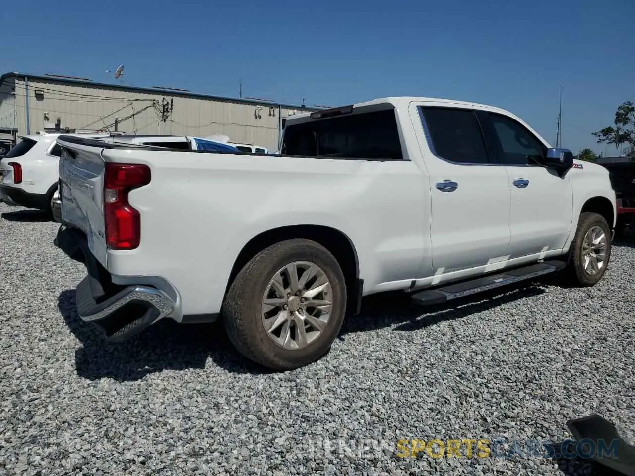 3 Photograph of a damaged car 3GCUYGED4KG222070 CHEVROLET ALL Models 2019