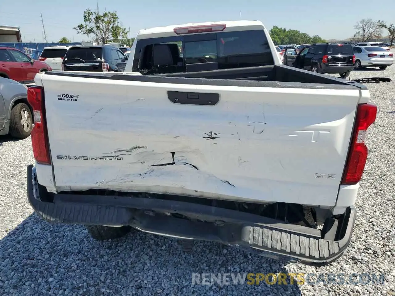 6 Photograph of a damaged car 3GCUYGED4KG222070 CHEVROLET ALL Models 2019