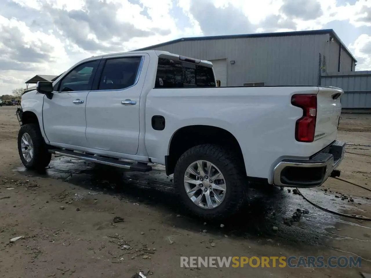 2 Photograph of a damaged car 3GCUYGED8KG108878 CHEVROLET ALL Models 2019
