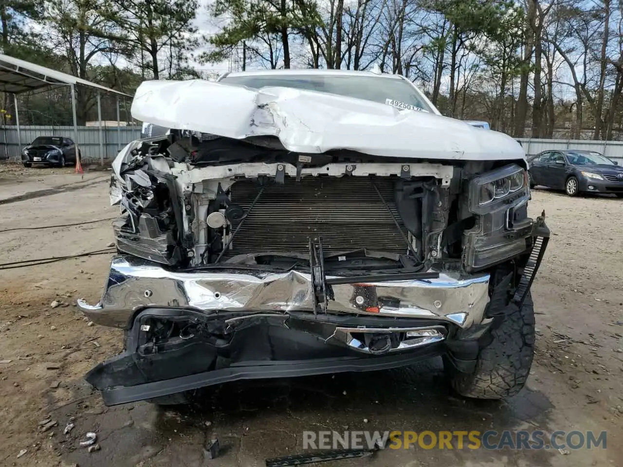 5 Photograph of a damaged car 3GCUYGED8KG108878 CHEVROLET ALL Models 2019
