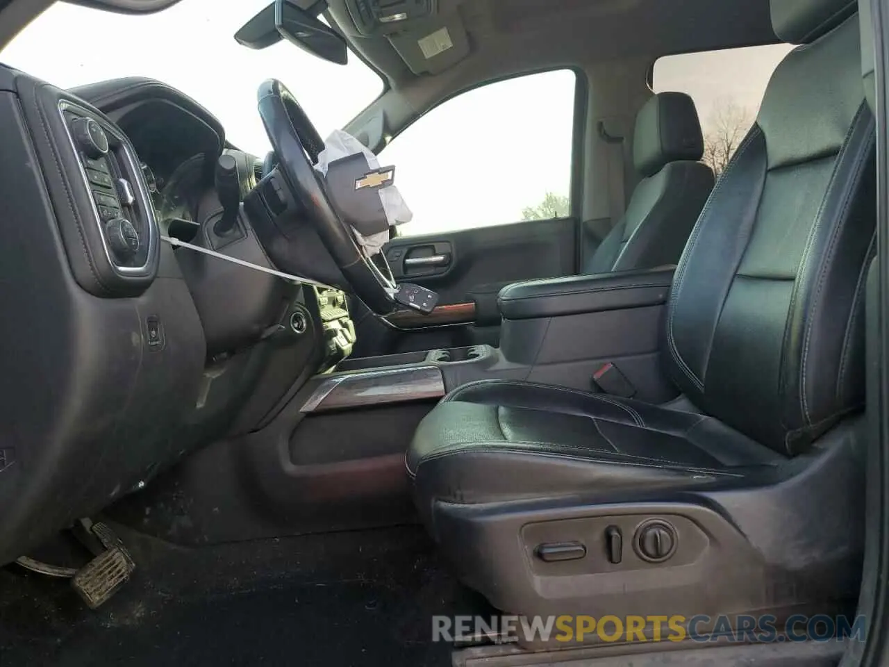7 Photograph of a damaged car 3GCUYGEL0KG277722 CHEVROLET ALL Models 2019