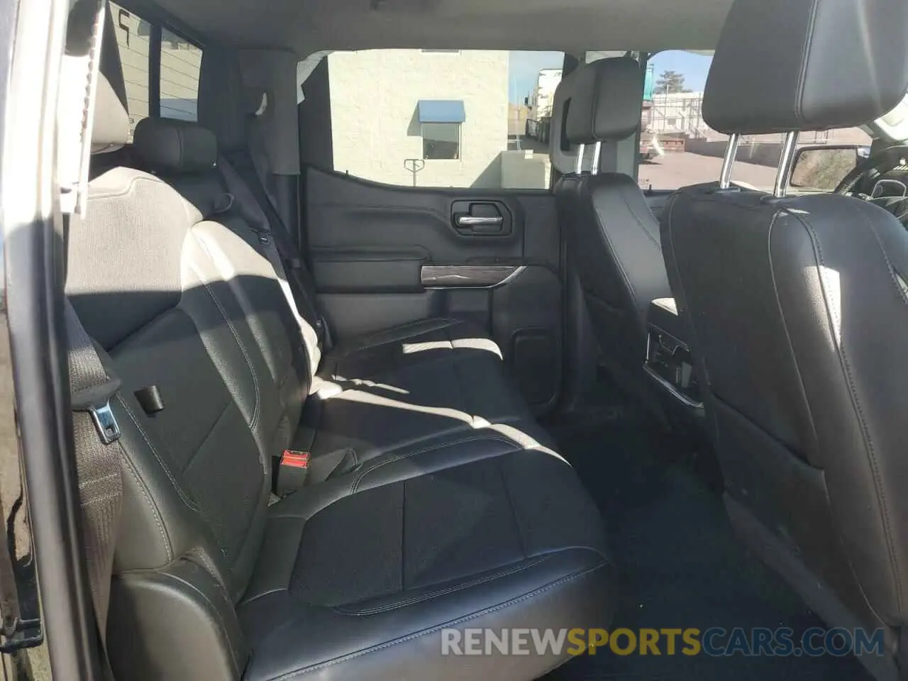 10 Photograph of a damaged car 3GCUYGEL2KG182725 CHEVROLET ALL Models 2019