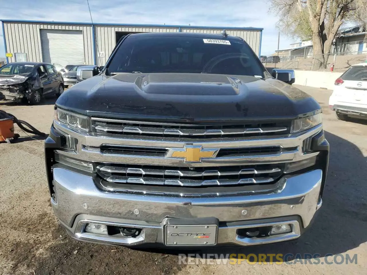 5 Photograph of a damaged car 3GCUYGEL2KG182725 CHEVROLET ALL Models 2019