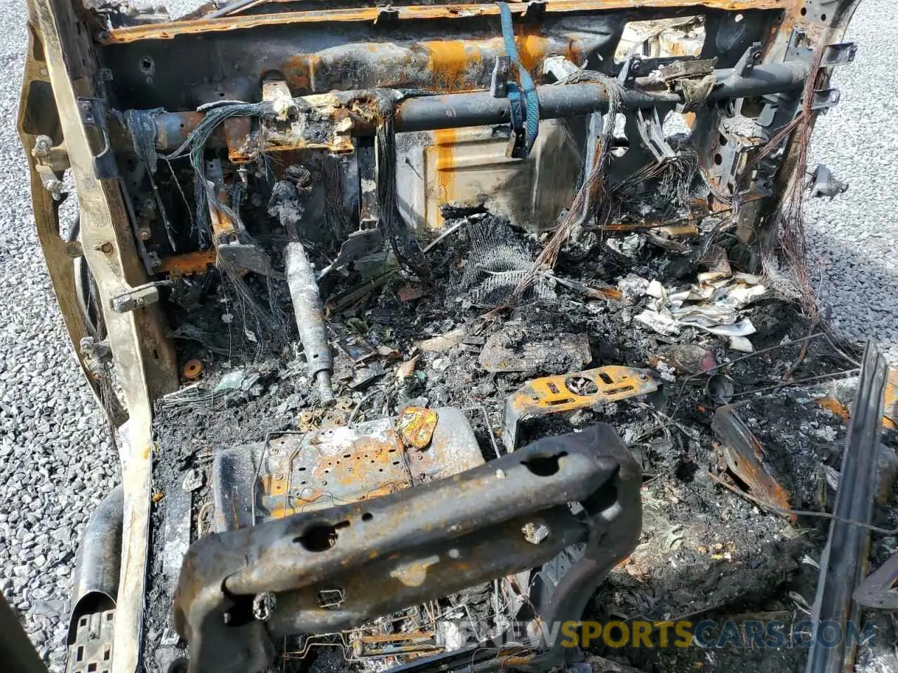 8 Photograph of a damaged car 3GCUYGEL8KG186858 CHEVROLET ALL Models 2019