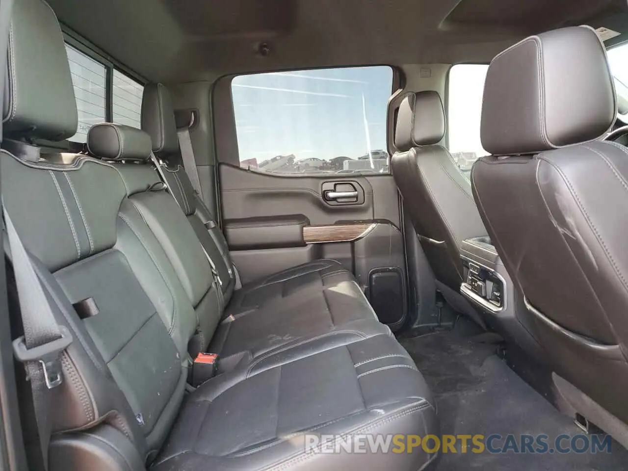 10 Photograph of a damaged car 3GCUYHED4KG147098 CHEVROLET ALL Models 2019