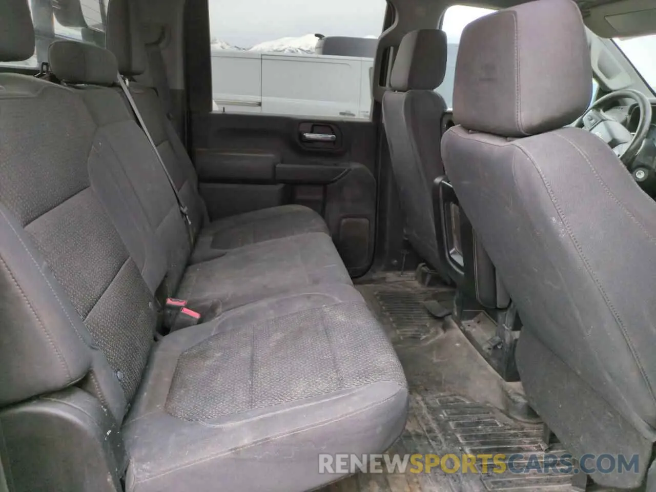 10 Photograph of a damaged car 1GB4YSEY5LF243698 CHEVROLET ALL Models 2020