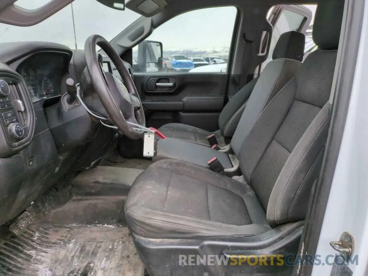 7 Photograph of a damaged car 1GB4YSEY5LF243698 CHEVROLET ALL Models 2020