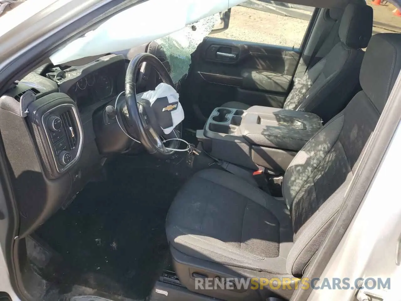 7 Photograph of a damaged car 1GC1YNE77LF314276 CHEVROLET ALL Models 2020