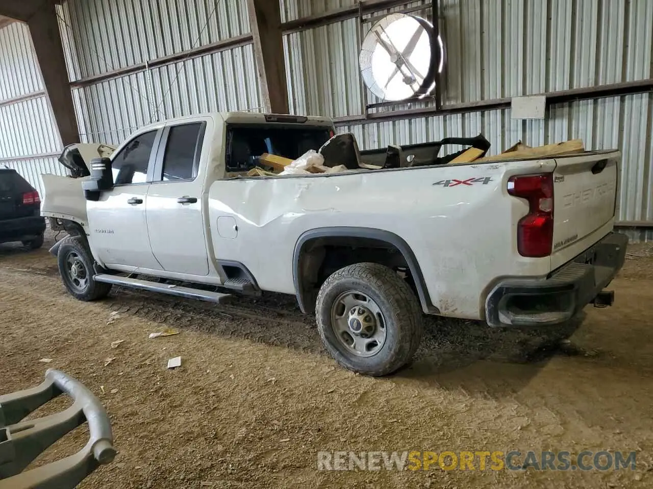 2 Photograph of a damaged car 1GC2WLE76LF331424 CHEVROLET ALL Models 2020