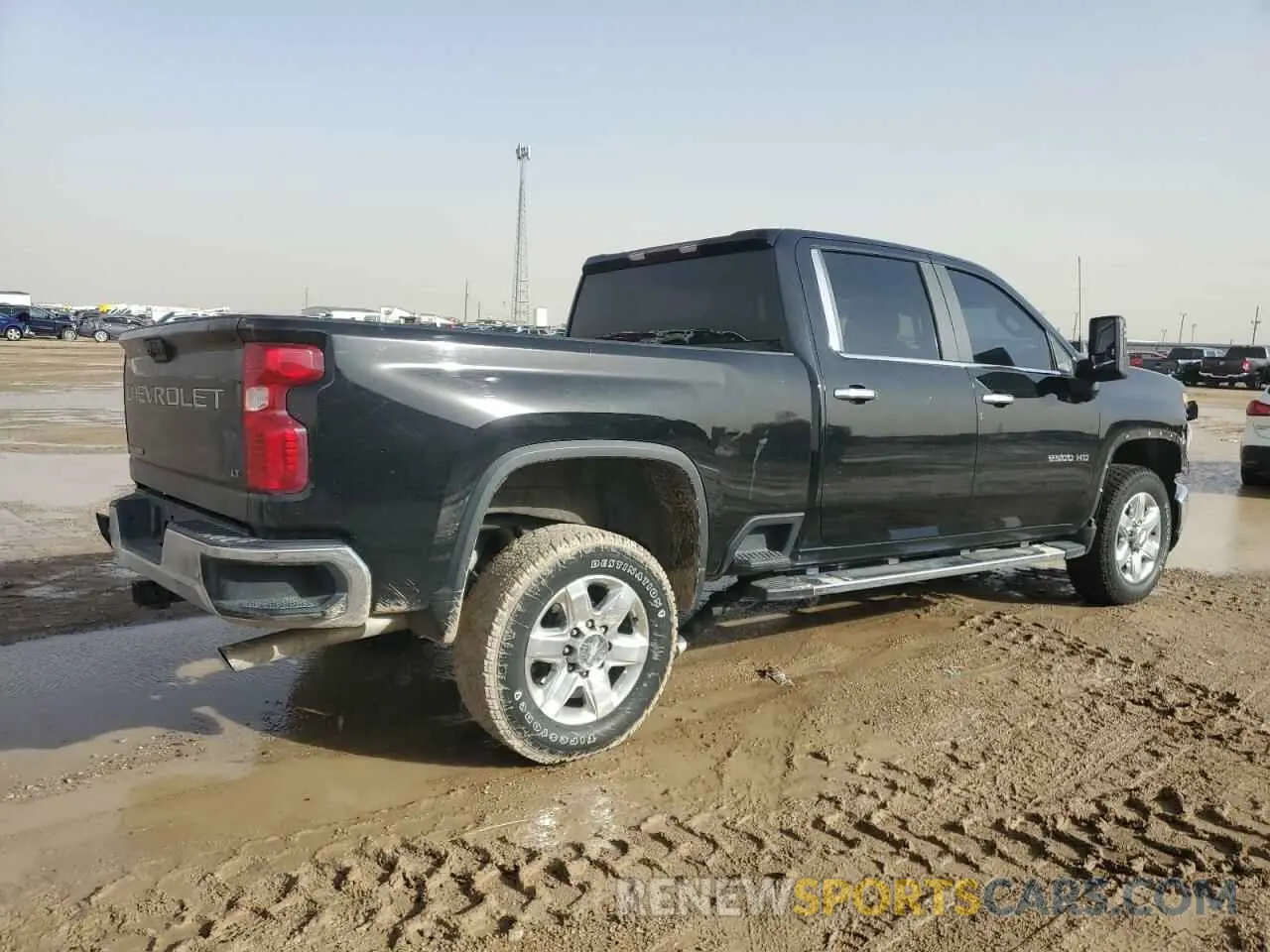 3 Photograph of a damaged car 1GC4WNE76LF222028 CHEVROLET ALL Models 2020
