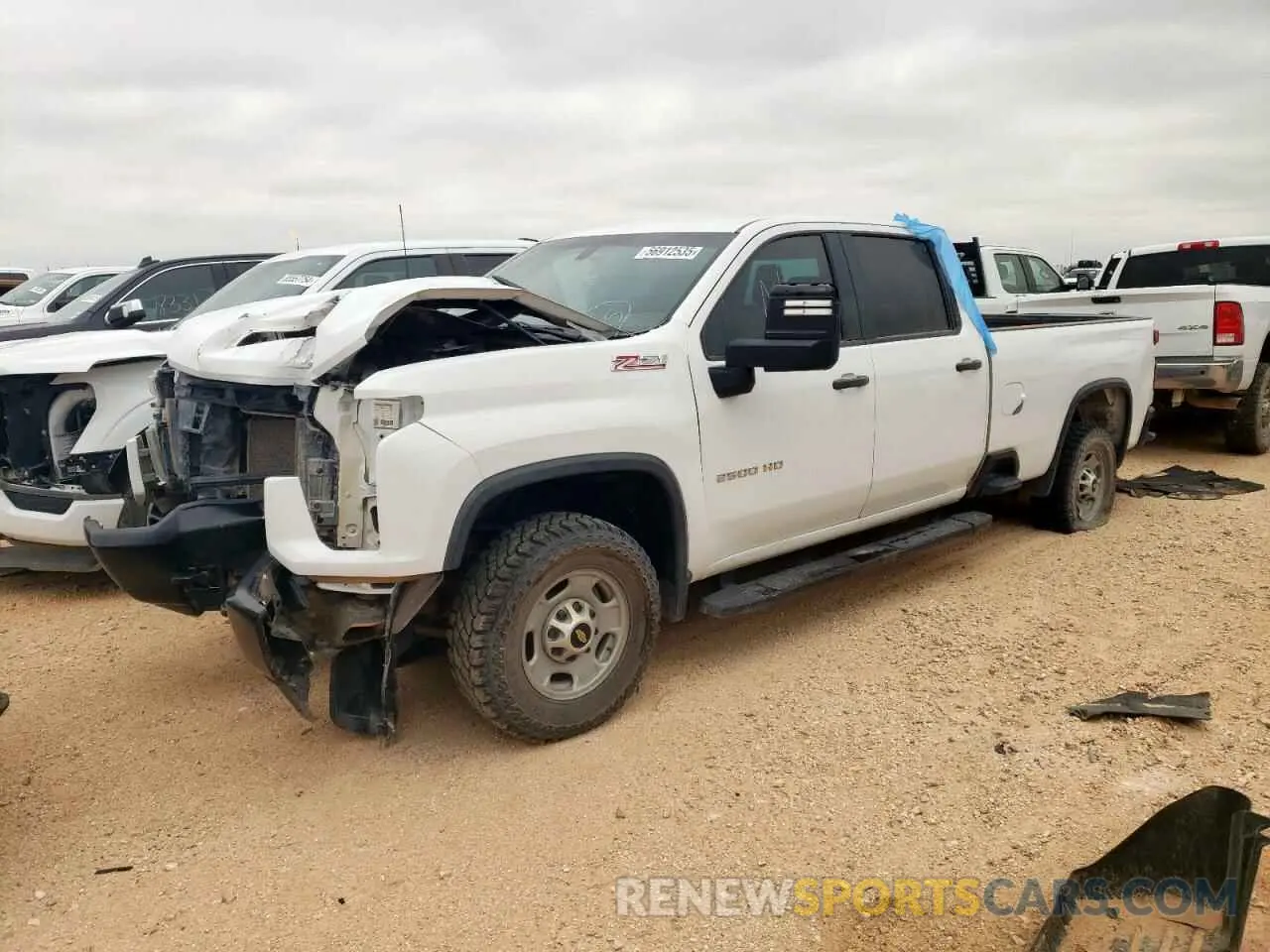 1 Photograph of a damaged car 1GC4YLE72LF217603 CHEVROLET ALL Models 2020