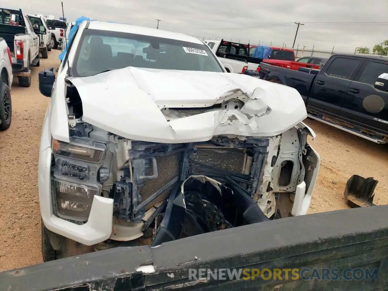 5 Photograph of a damaged car 1GC4YLE72LF217603 CHEVROLET ALL Models 2020
