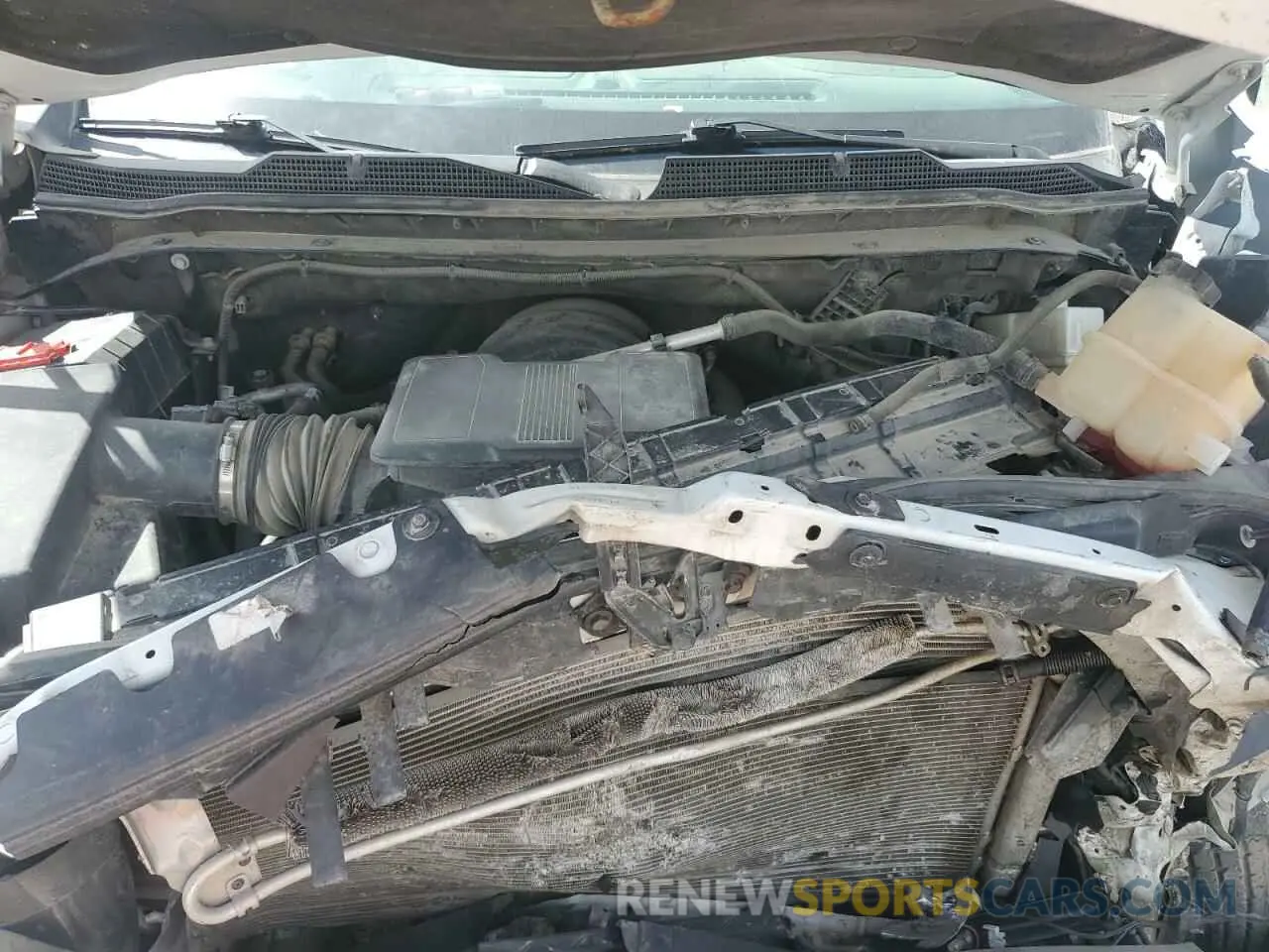11 Photograph of a damaged car 1GC4YLE72LF312663 CHEVROLET ALL Models 2020