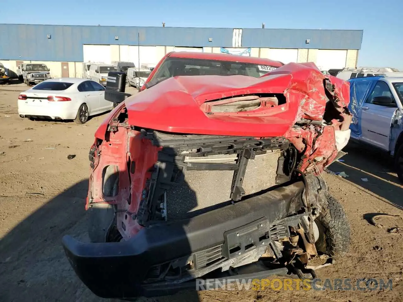 5 Photograph of a damaged car 1GC4YLE75LF231852 CHEVROLET ALL Models 2020