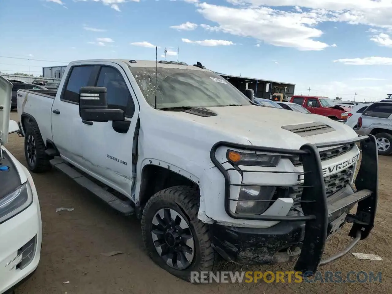 4 Photograph of a damaged car 1GC4YME71LF214990 CHEVROLET ALL Models 2020