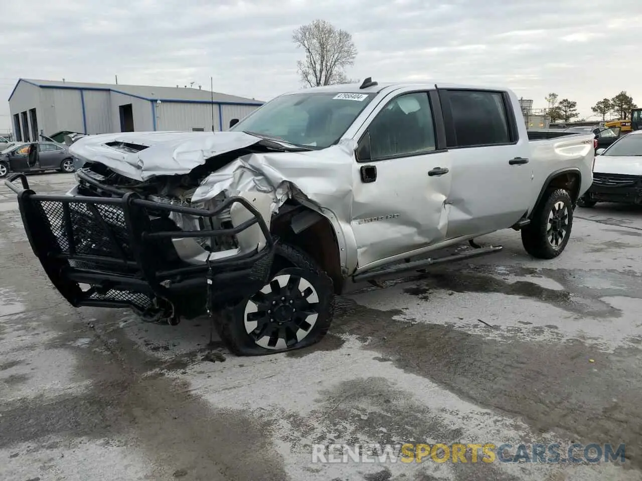 1 Photograph of a damaged car 1GC4YME73LF147485 CHEVROLET ALL Models 2020