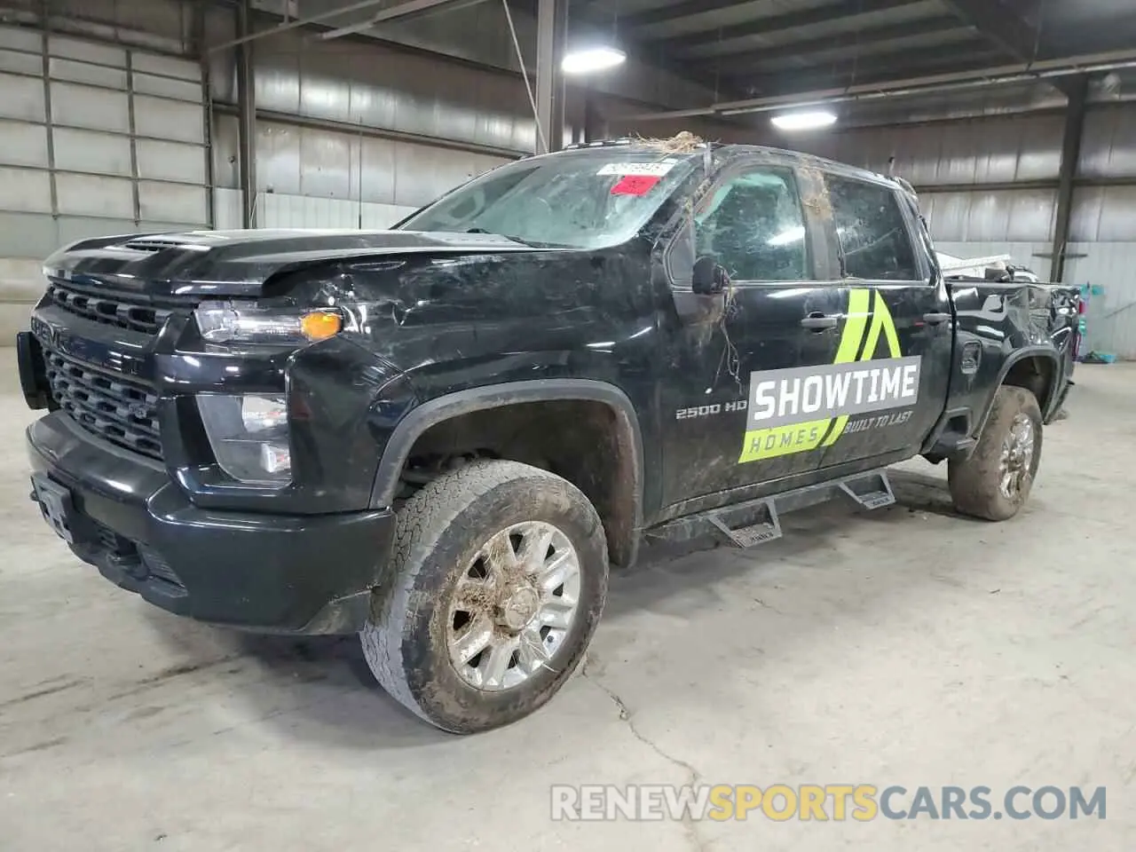 1 Photograph of a damaged car 1GC4YME77LF281528 CHEVROLET All Models 2020