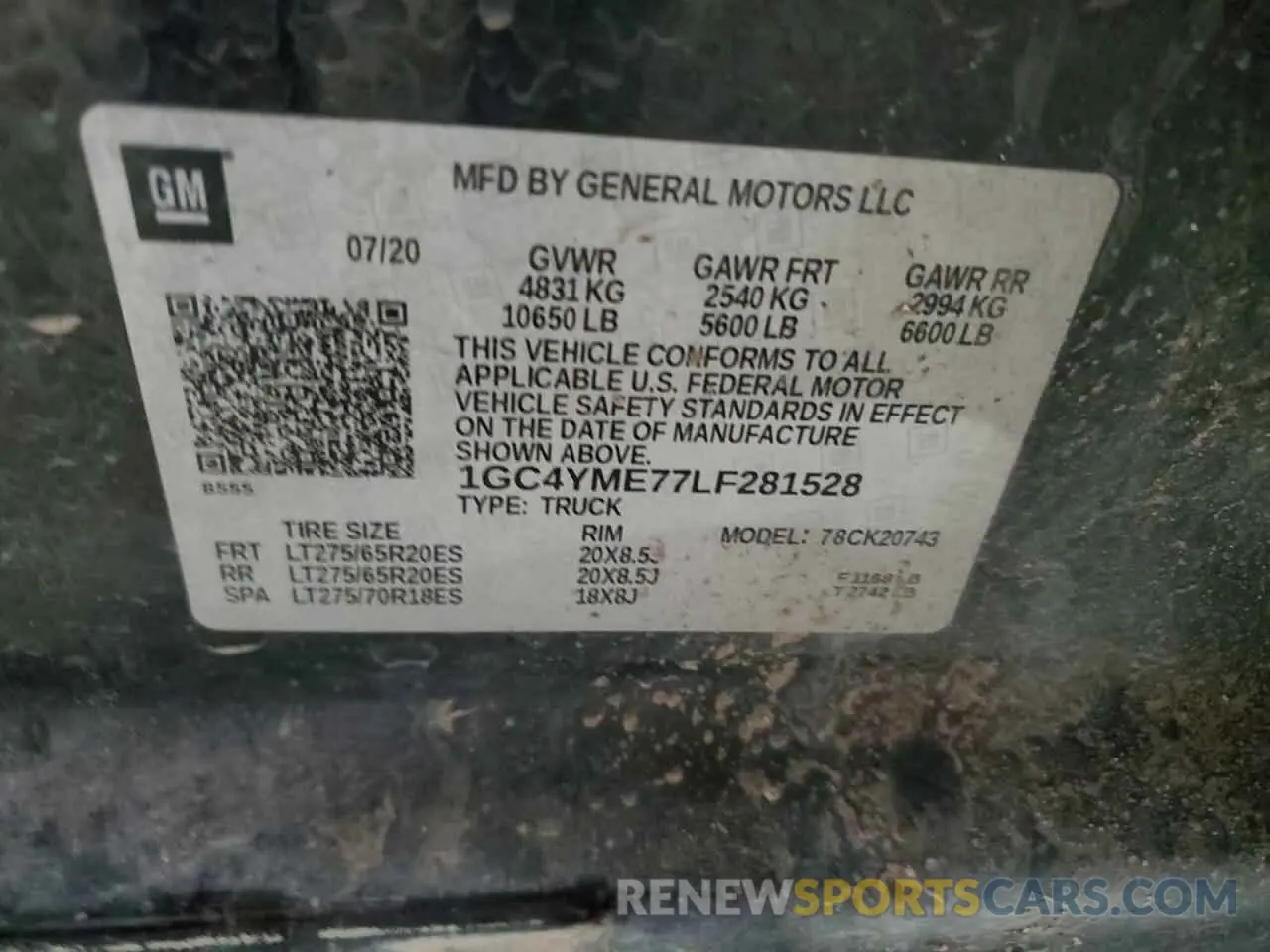 12 Photograph of a damaged car 1GC4YME77LF281528 CHEVROLET All Models 2020