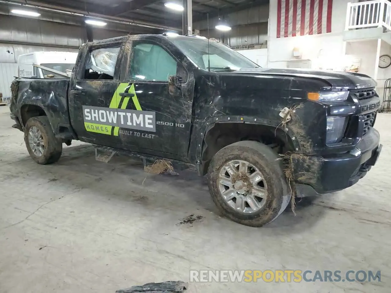 4 Photograph of a damaged car 1GC4YME77LF281528 CHEVROLET All Models 2020