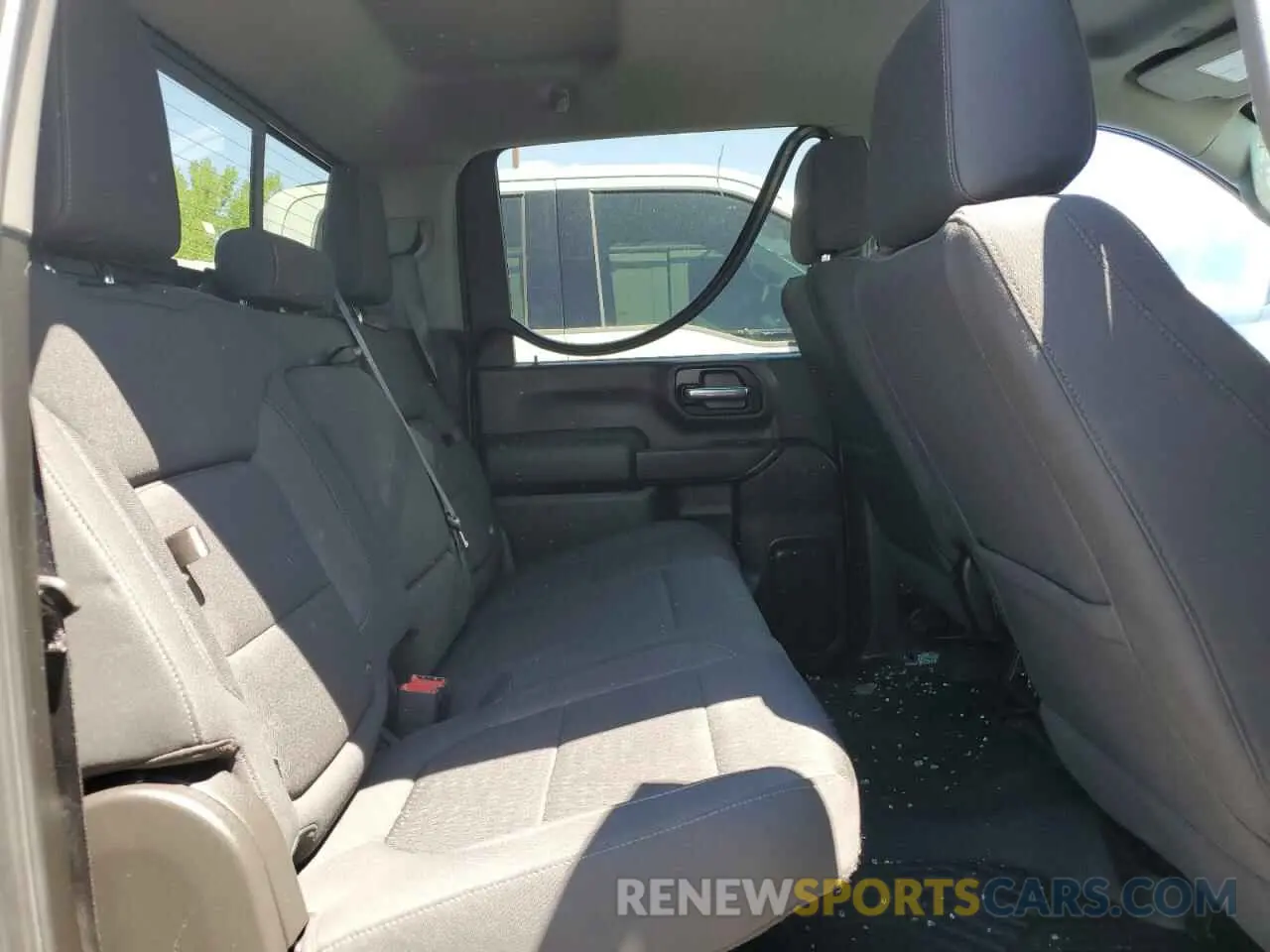 10 Photograph of a damaged car 1GC4YNE70LF286303 CHEVROLET ALL Models 2020