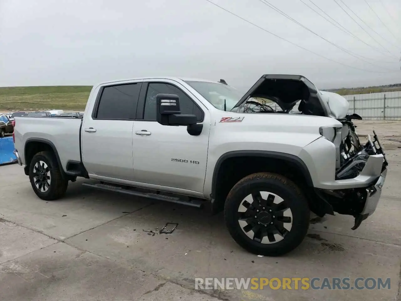 4 Photograph of a damaged car 1GC4YNE70LF286303 CHEVROLET ALL Models 2020