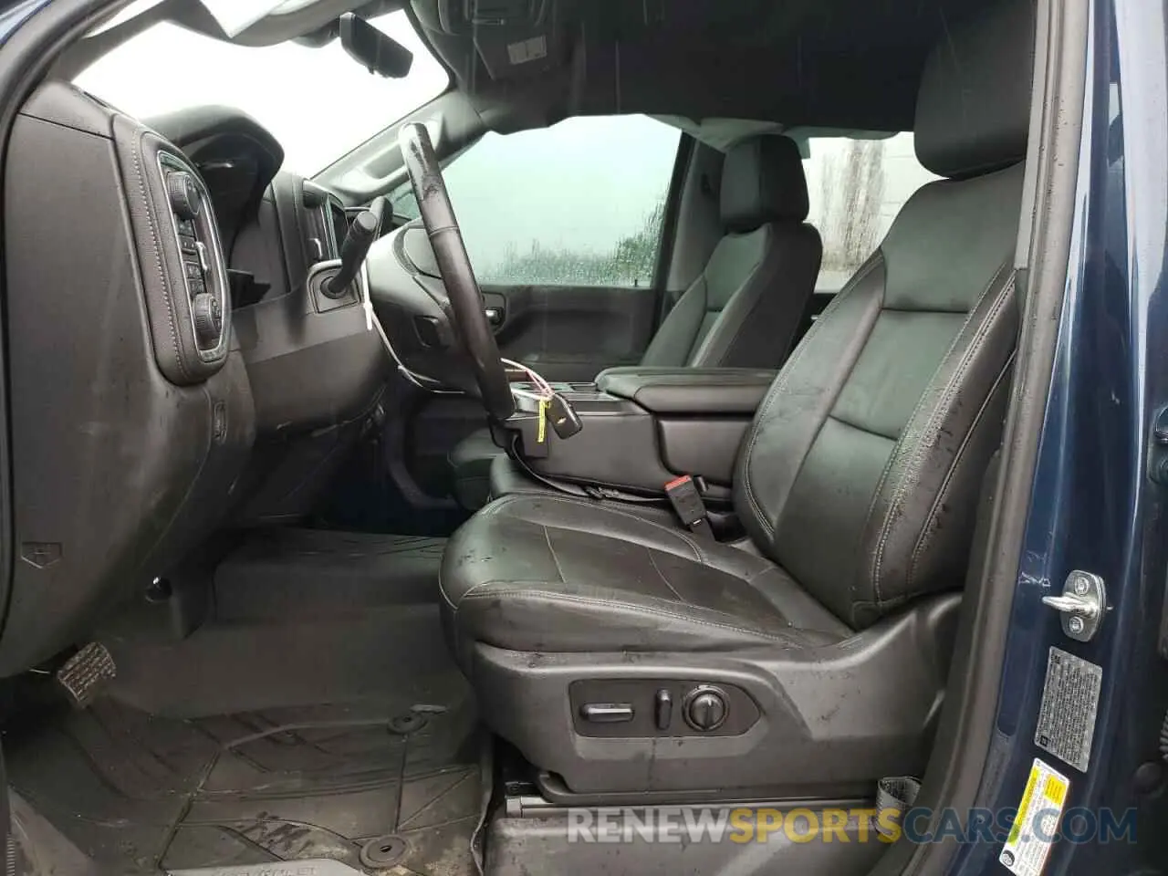 7 Photograph of a damaged car 1GC4YNEY7LF179497 CHEVROLET ALL Models 2020