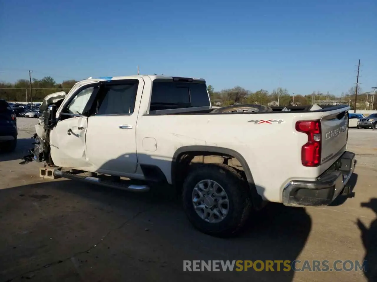 2 Photograph of a damaged car 1GC4YPE77LF168681 CHEVROLET All Models 2020