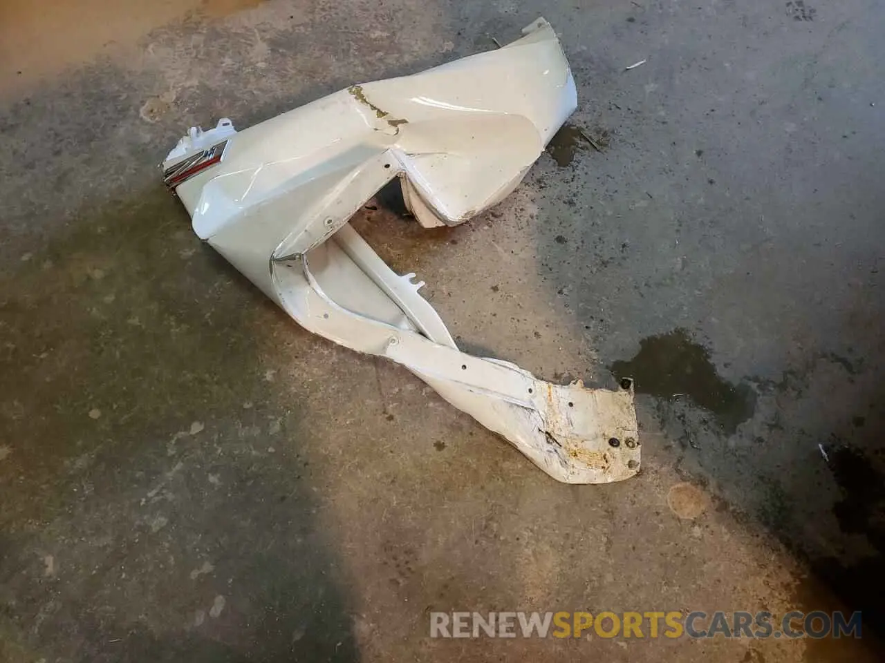 14 Photograph of a damaged car 1GC4YPEY2LF100829 CHEVROLET ALL Models 2020