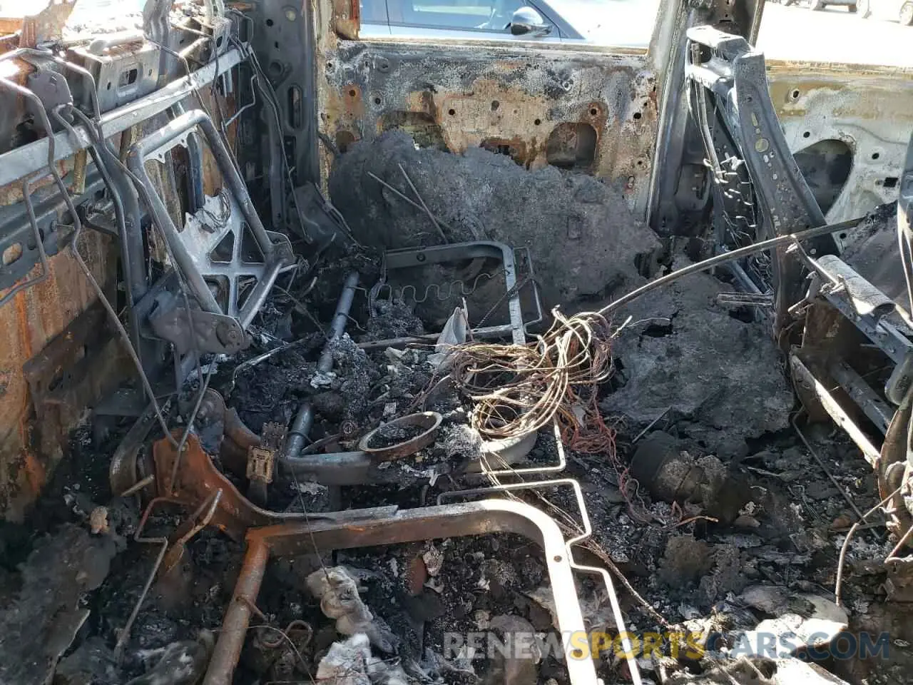 10 Photograph of a damaged car 1GC4YPEY3LF144094 CHEVROLET ALL Models 2020