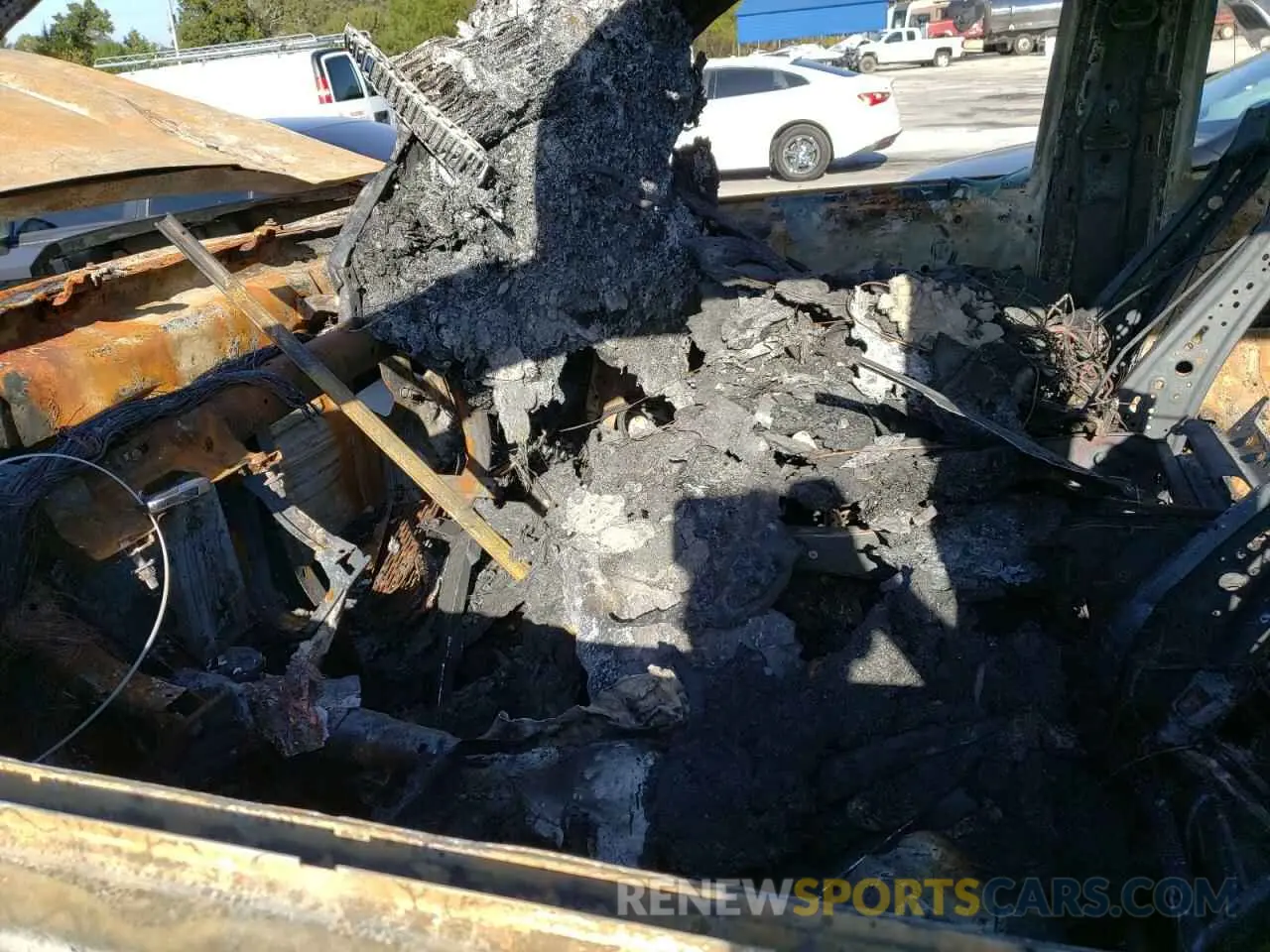 7 Photograph of a damaged car 1GC4YPEY3LF144094 CHEVROLET ALL Models 2020
