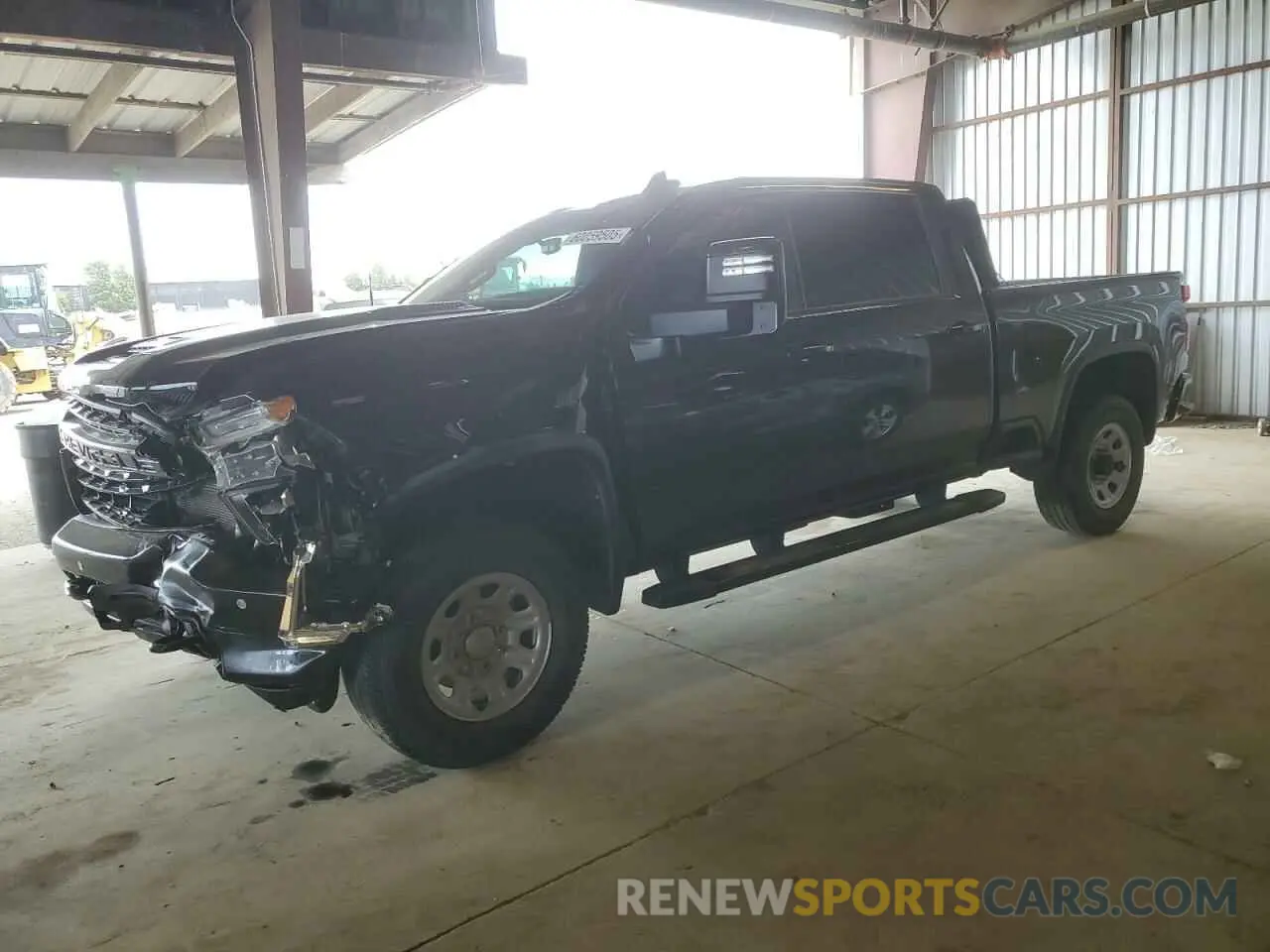 1 Photograph of a damaged car 1GC4YPEY4LF165763 CHEVROLET ALL Models 2020