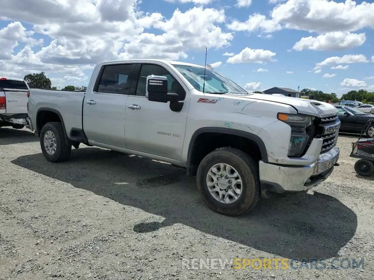 4 Photograph of a damaged car 1GC4YPEY4LF270626 CHEVROLET ALL Models 2020