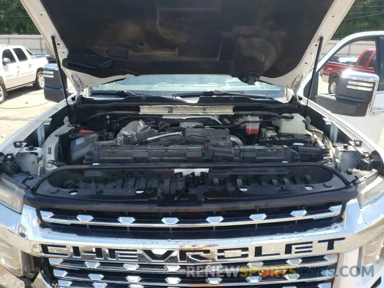 11 Photograph of a damaged car 1GC4YPEY5LF236114 CHEVROLET ALL Models 2020
