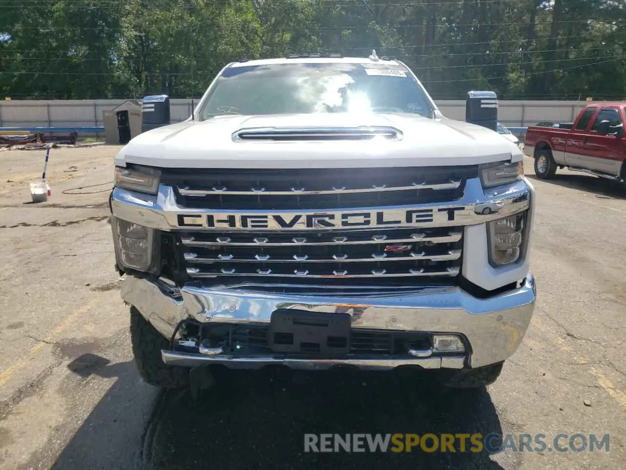5 Photograph of a damaged car 1GC4YPEY5LF236114 CHEVROLET ALL Models 2020