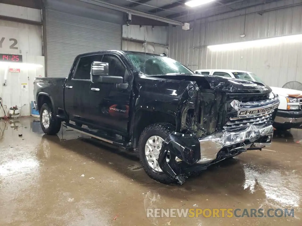 4 Photograph of a damaged car 1GC4YPEY9LF262571 CHEVROLET ALL Models 2020