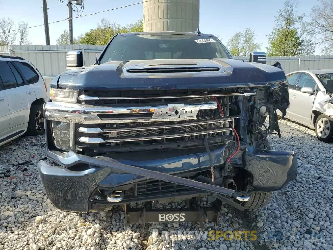 5 Photograph of a damaged car 1GC4YREY6LF124207 CHEVROLET ALL Models 2020
