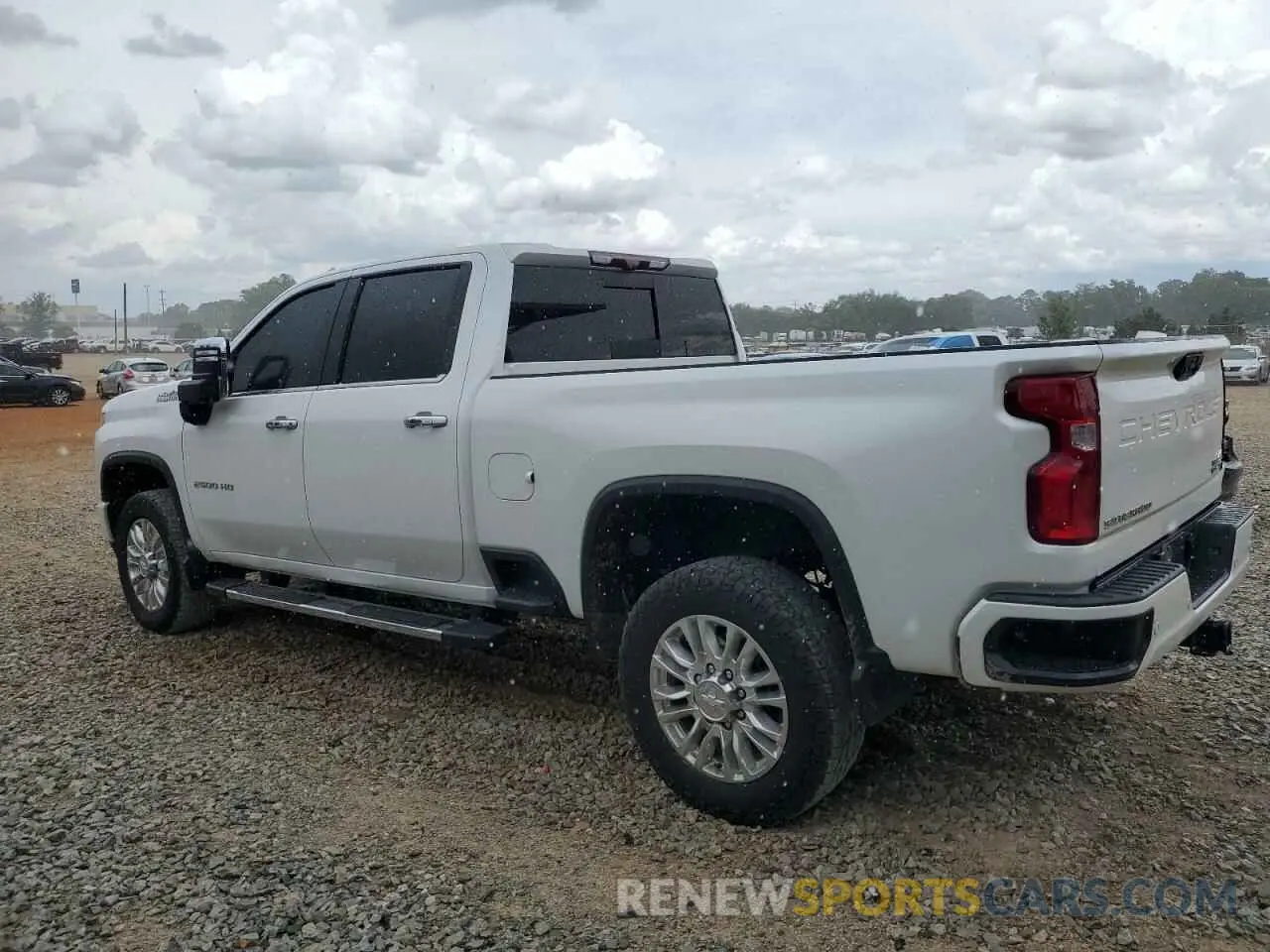 2 Photograph of a damaged car 1GC4YREY7NF102994 CHEVROLET ALL Models 2020