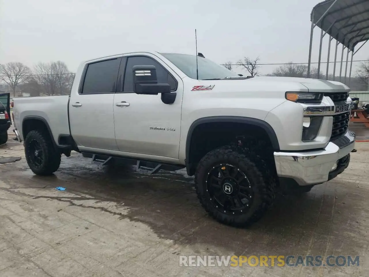 4 Photograph of a damaged car 1GC4YTEY9LF112730 CHEVROLET ALL Models 2020