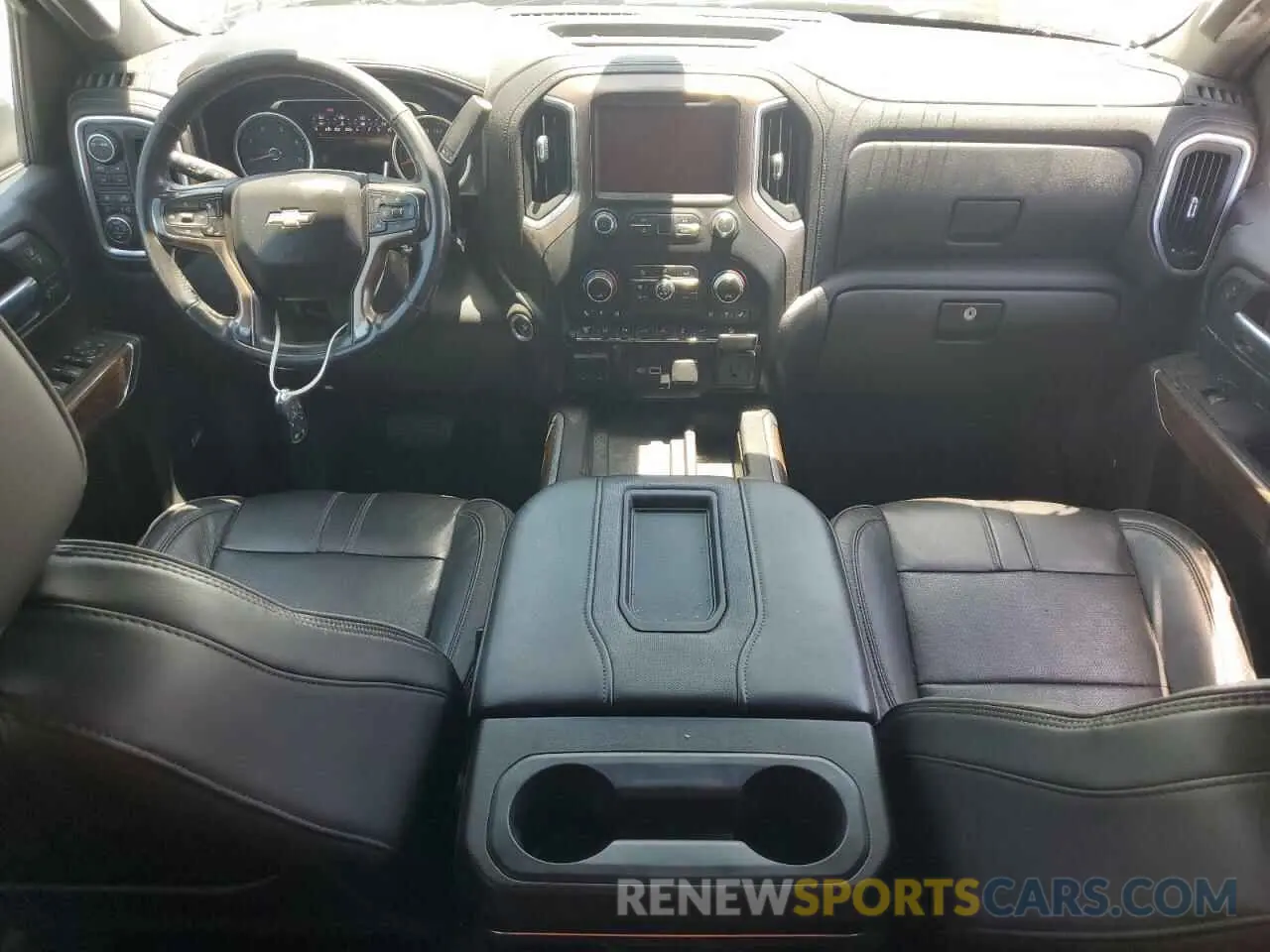 8 Photograph of a damaged car 1GC4YVEYXLF152701 CHEVROLET ALL Models 2020