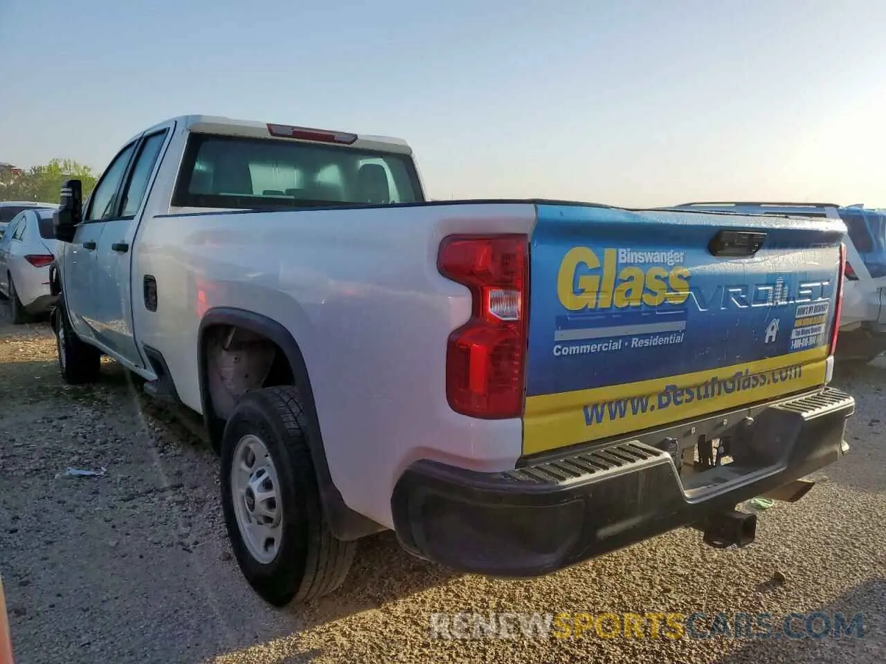 2 Photograph of a damaged car 1GC5WLE75LF254560 CHEVROLET ALL Models 2020
