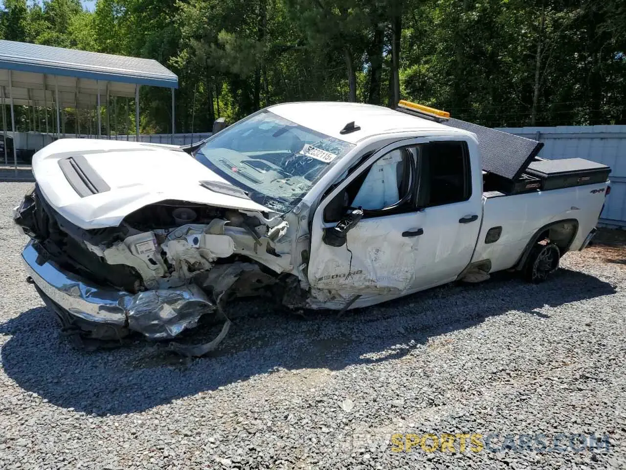 1 Photograph of a damaged car 1GC5YLE77LF317507 CHEVROLET ALL Models 2020
