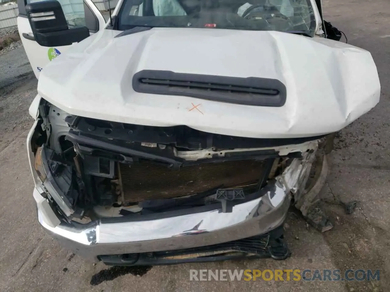 12 Photograph of a damaged car 1GC5YLE77LF317507 CHEVROLET ALL Models 2020
