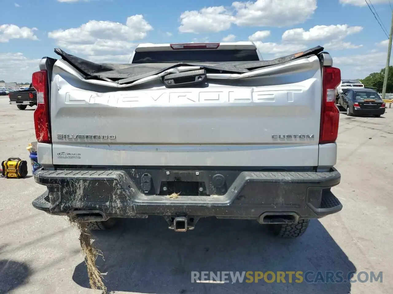6 Photograph of a damaged car 1GCPYCEF0LZ220616 CHEVROLET ALL Models 2020