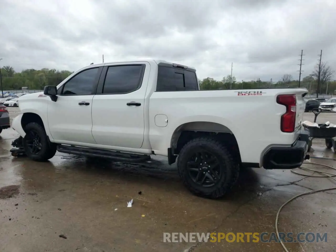 2 Photograph of a damaged car 1GCPYFEL4LZ289929 CHEVROLET ALL Models 2020