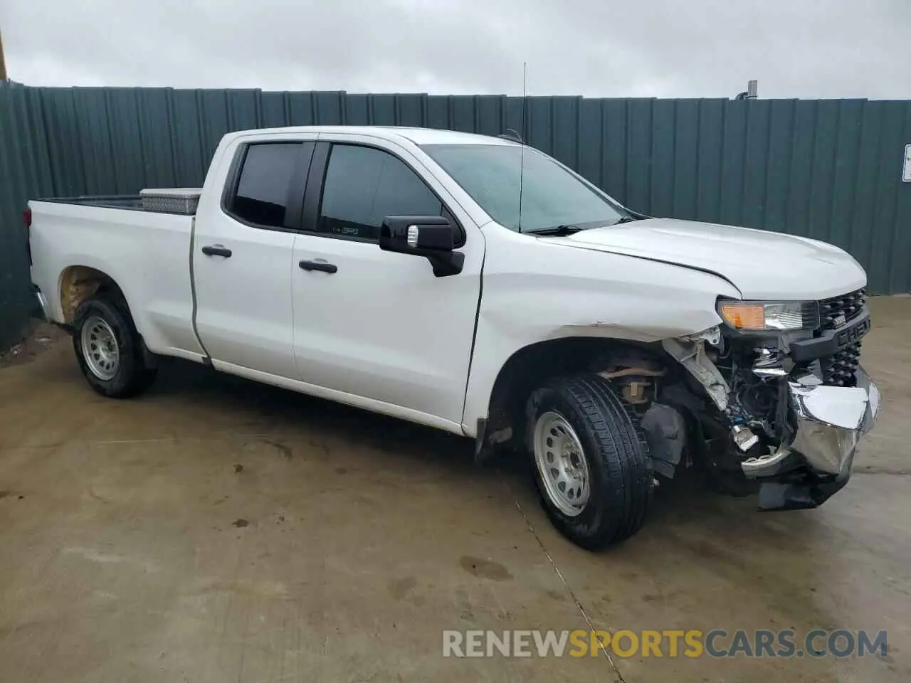 4 Photograph of a damaged car 1GCRWAEH3LZ335800 CHEVROLET ALL Models 2020