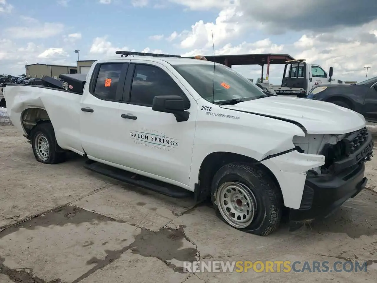 4 Photograph of a damaged car 1GCRWAEHXLZ211197 CHEVROLET ALL Models 2020