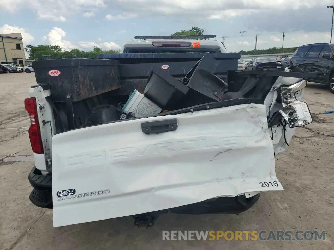 6 Photograph of a damaged car 1GCRWAEHXLZ211197 CHEVROLET ALL Models 2020