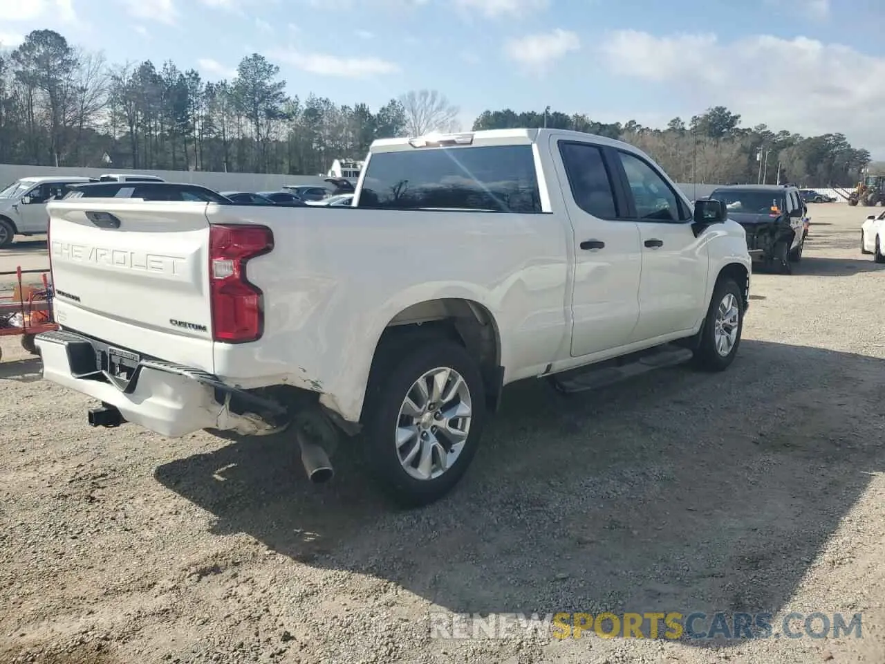 3 Photograph of a damaged car 1GCRWBEHXLZ210752 CHEVROLET ALL Models 2020