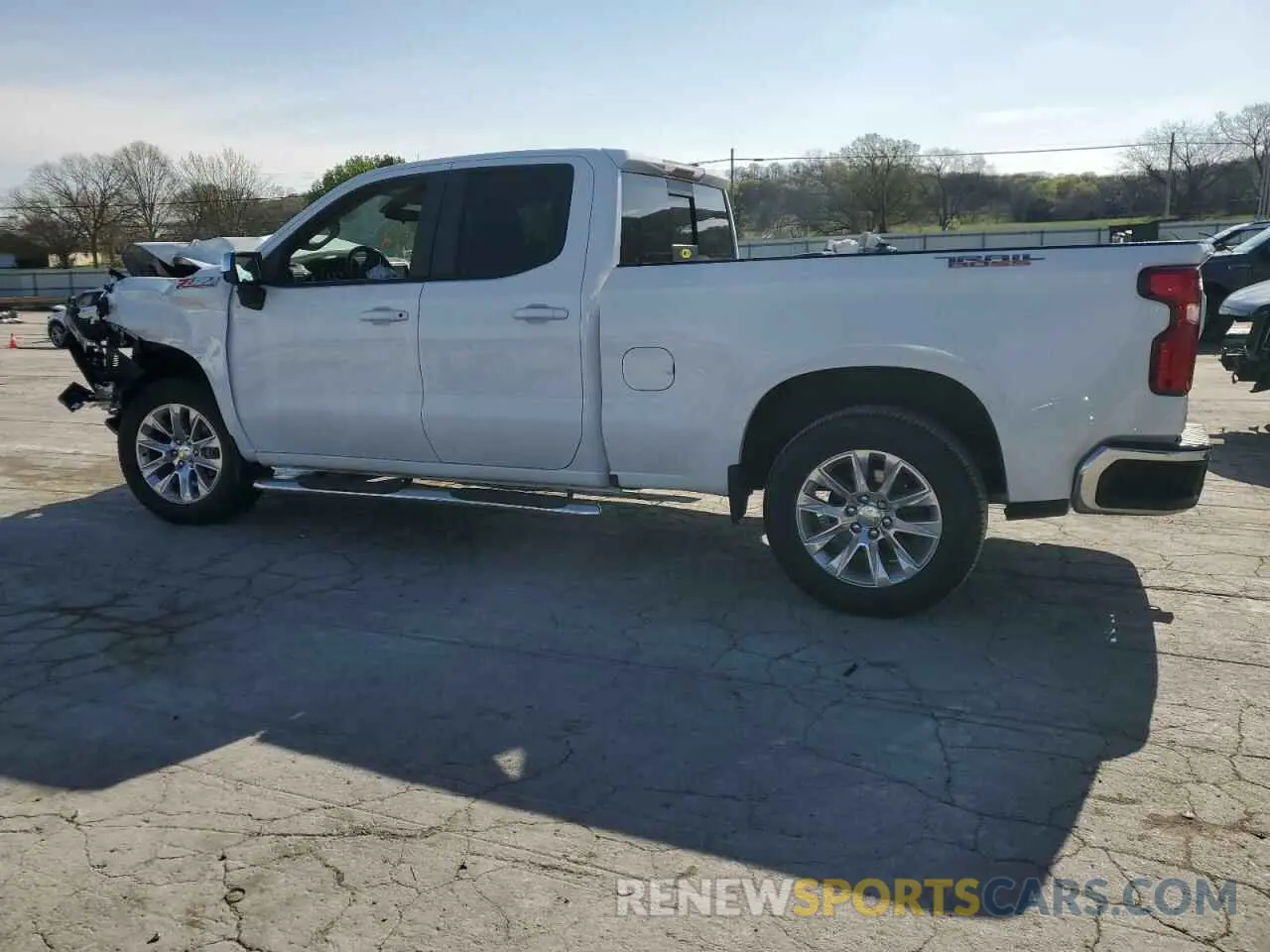 2 Photograph of a damaged car 1GCRYDED1LZ325212 CHEVROLET ALL Models 2020
